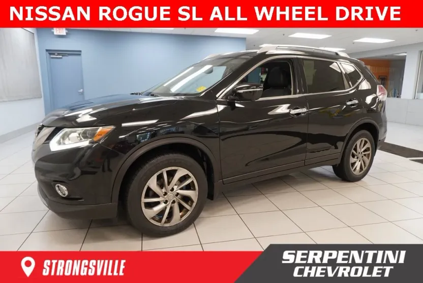 2015 Nissan Rogue SL photo 1