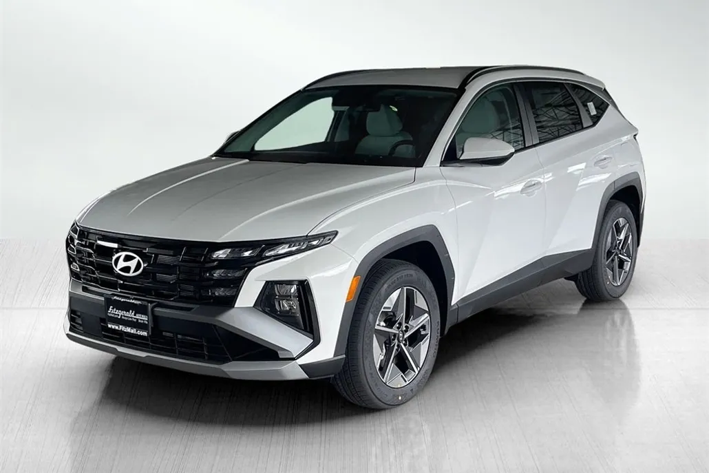 2025 Hyundai Tucson SEL photo 1
