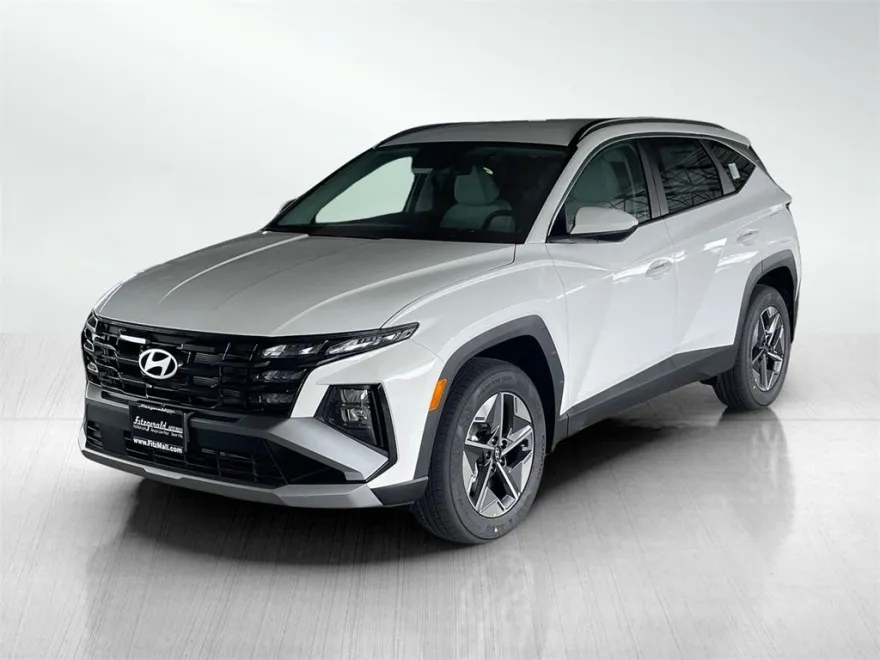 2025 Hyundai Tucson SEL photo 1