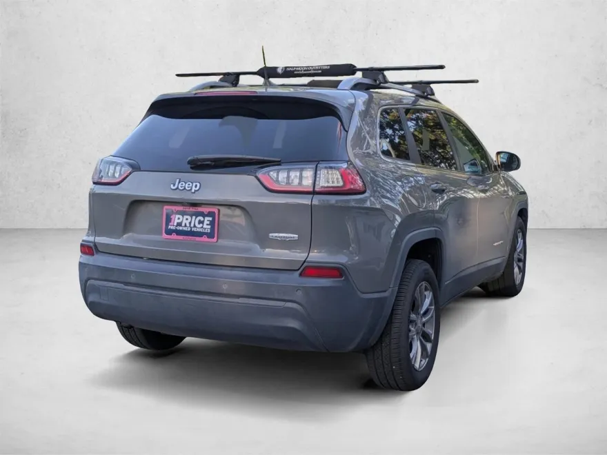 2019 Jeep Cherokee Latitude photo 1