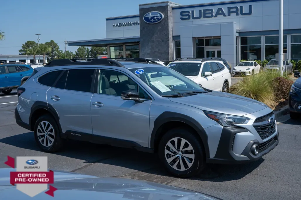 2025 Subaru Outback Premium photo 1