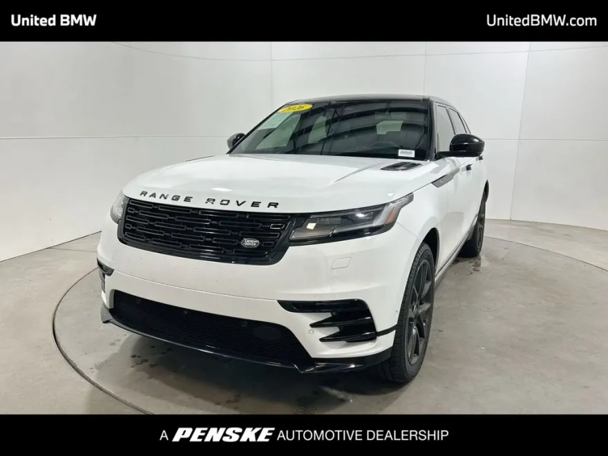 2026 Land Rover Range Rover Velar SE photo 1