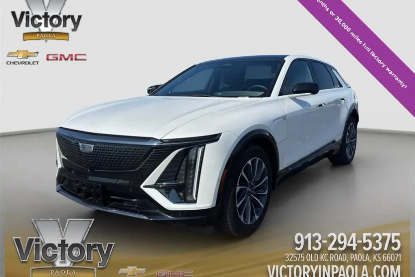 2024 Cadillac Lyriq Sport photo 1