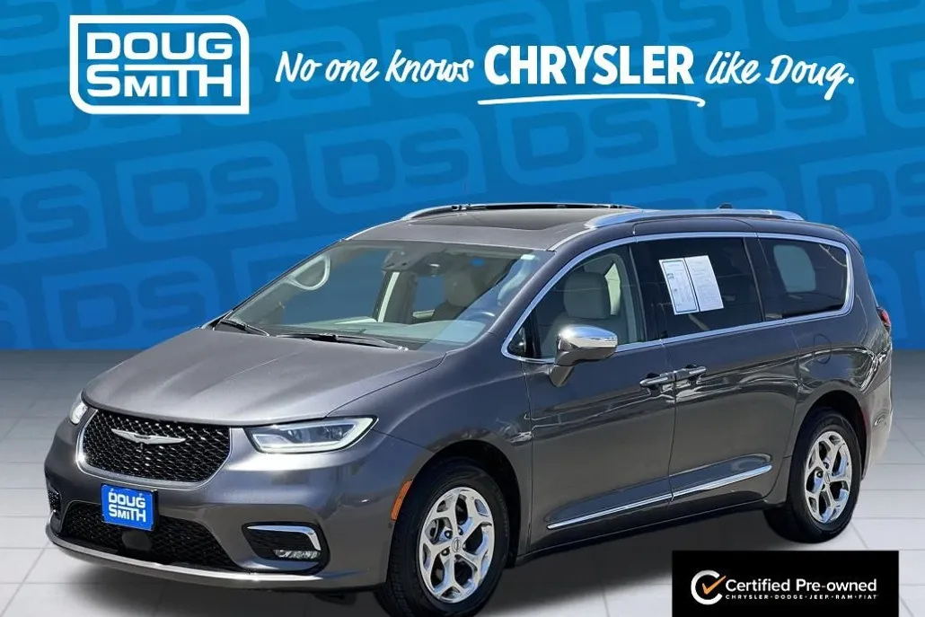 2021 Chrysler Pacifica Limited photo 1