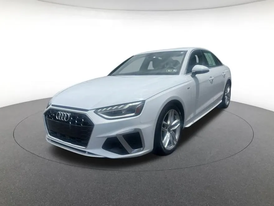 2023 Audi A4 45 S line Premium Plus photo 1