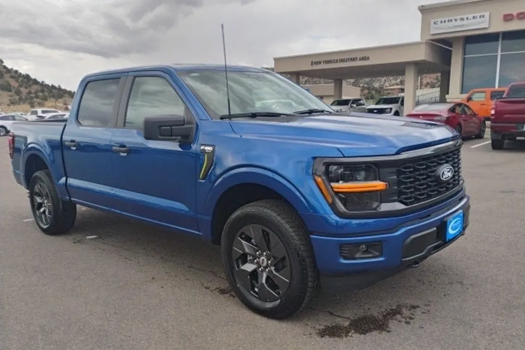 2025 Ford F-150 STX photo 1