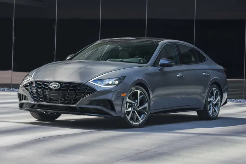 2022 Hyundai Sonata SE photo 1