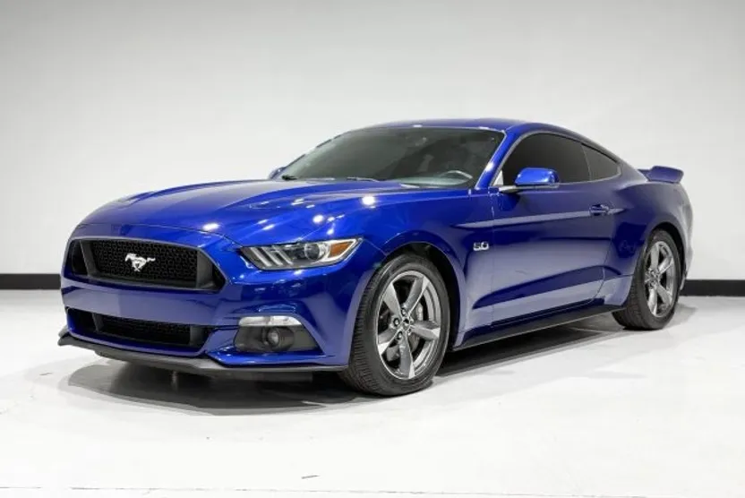 2016 Ford Mustang GT photo 1