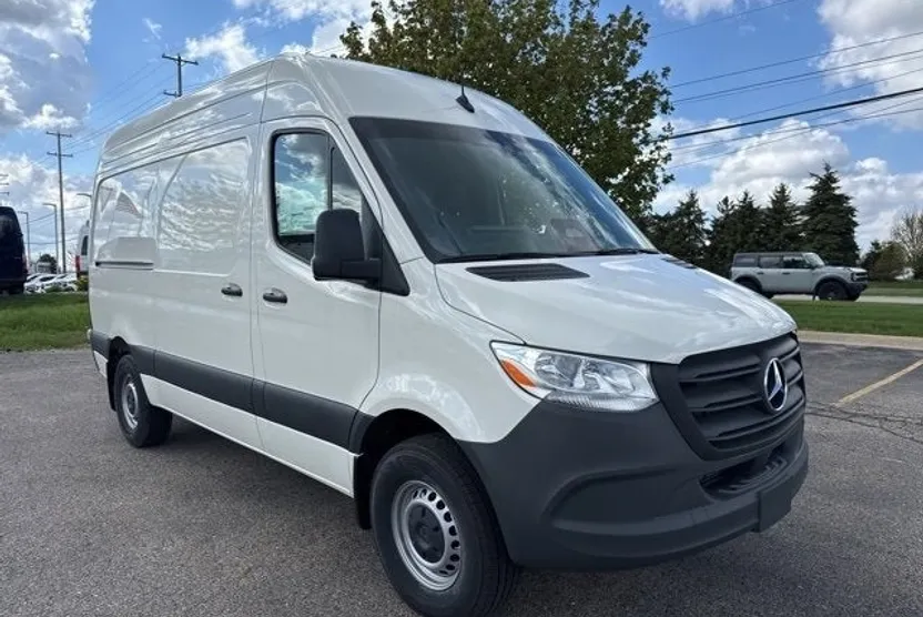 2025 Mercedes Benz Sprinter Cargo Van 2500 Standard Roof photo 1