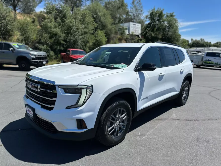 2025 Gmc Acadia Elevation photo 1