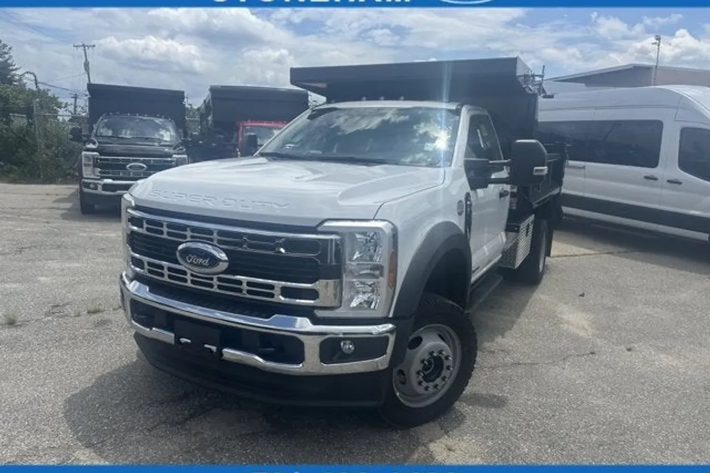 2025 Ford F-550 XL photo 1