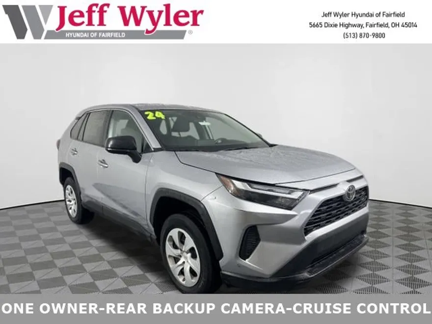 2024 Toyota RAV4 Hybrid XLE photo 1