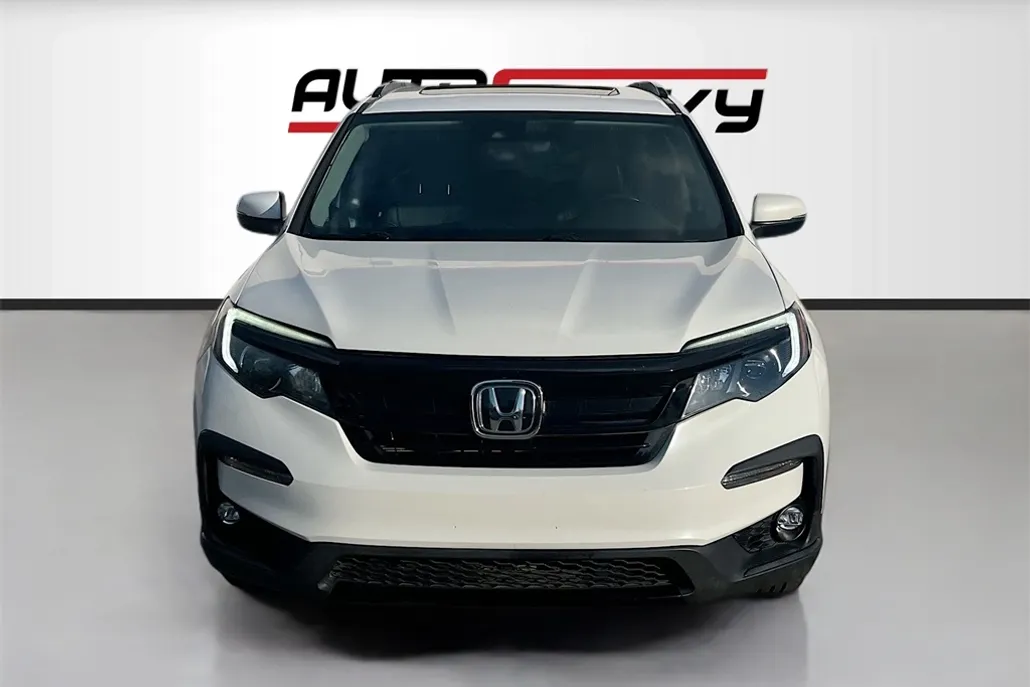 2022 Honda Pilot Special Edition photo 1