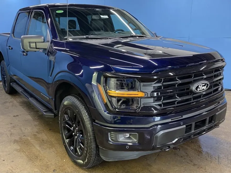 2025 Ford F-150 XLT photo 1