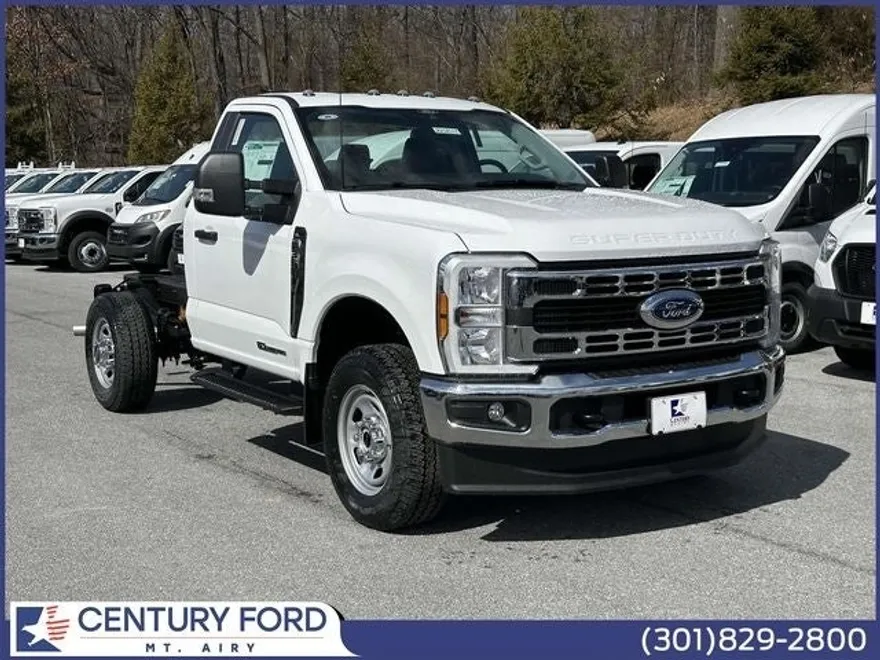2025 Ford F-350 photo 1