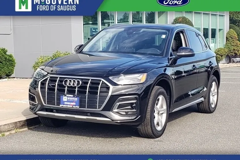 2023 Audi Q5 Premium photo 1