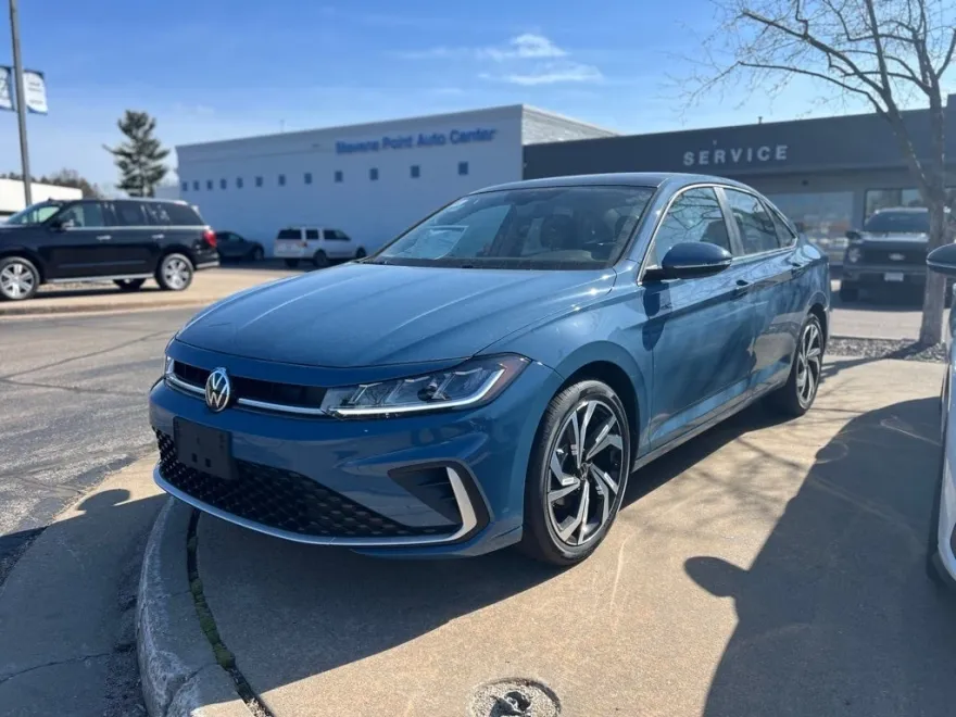 2025 Volkswagen Jetta 1.5T SEL photo 1