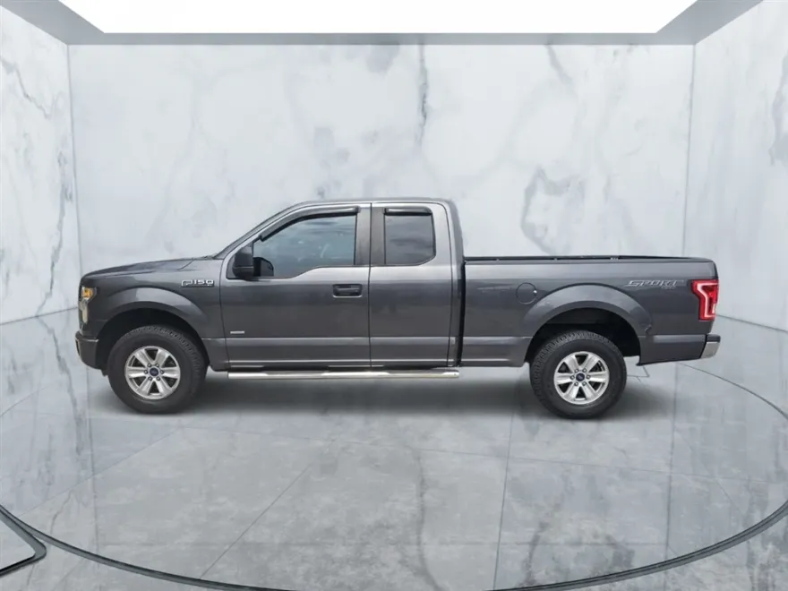 2016 Ford F-150 XL photo 1