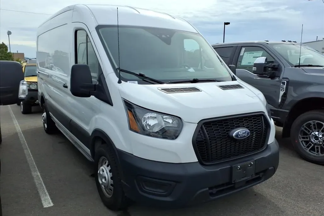2023 Ford Transit photo 1