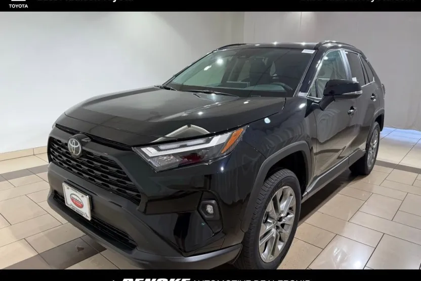 2025 Toyota RAV4 XLE Premium photo 1