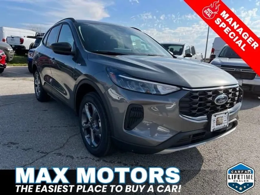 2025 Ford Escape ST-Line photo 1