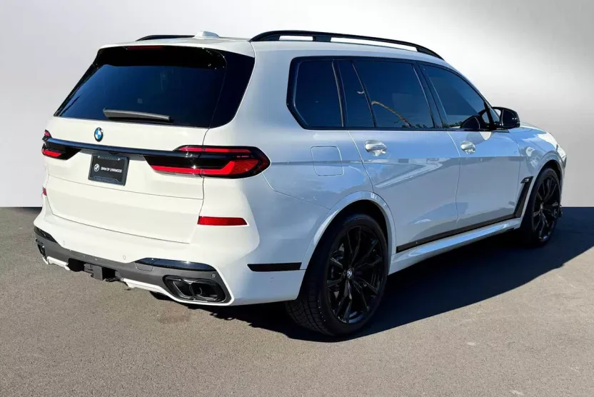 2024 Bmw X7 M60i photo 1