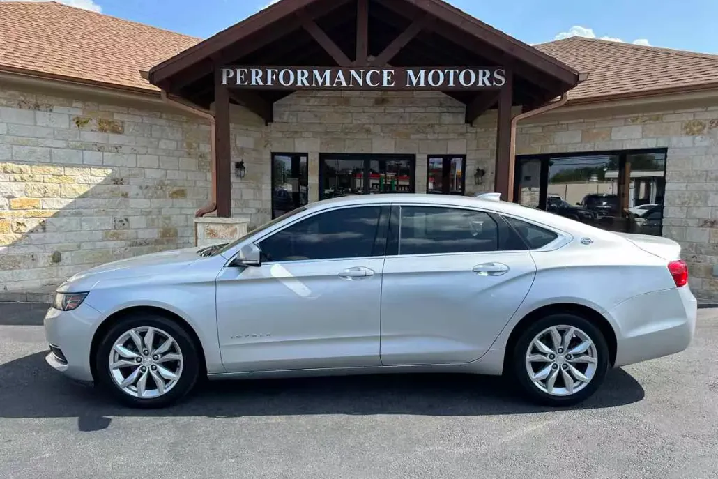 2017 Chevrolet Impala 1LT photo 1