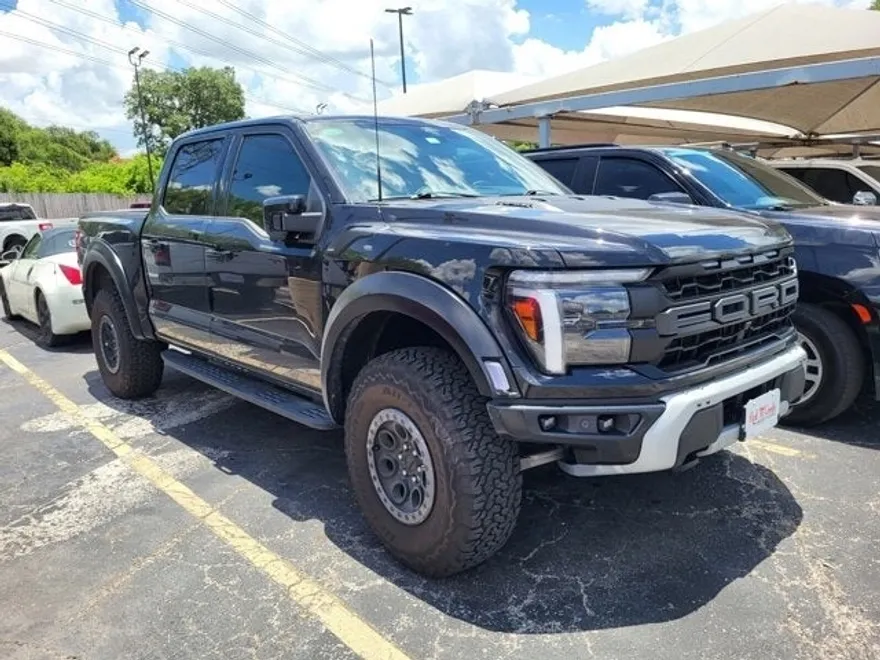 2025 Ford F-150 Raptor photo 1