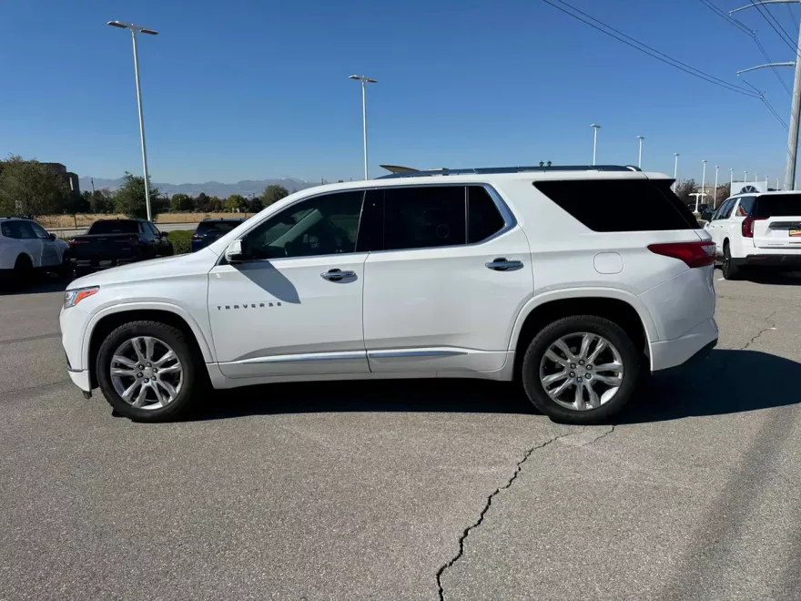 2018 Chevrolet Traverse High Country photo 1