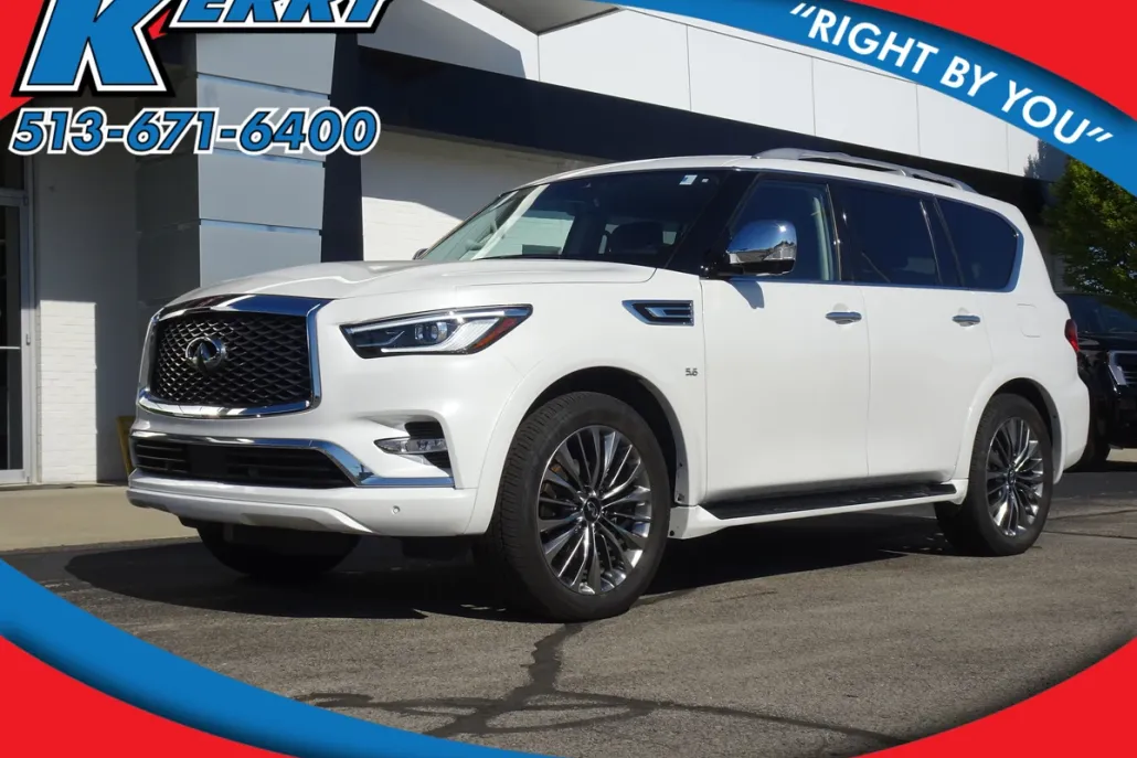 2019 Infiniti QX80 Luxe photo 1