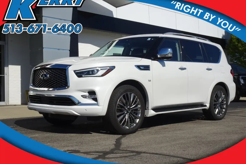 2019 Infiniti QX80 Luxe photo 1
