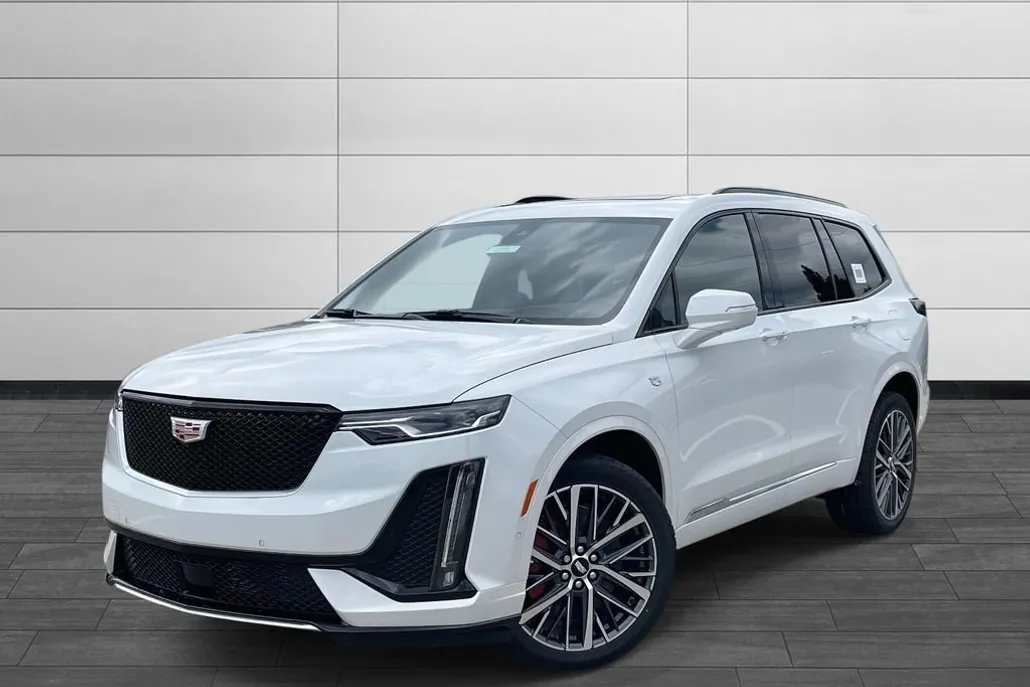 2025 Cadillac XT6 Sport photo 1