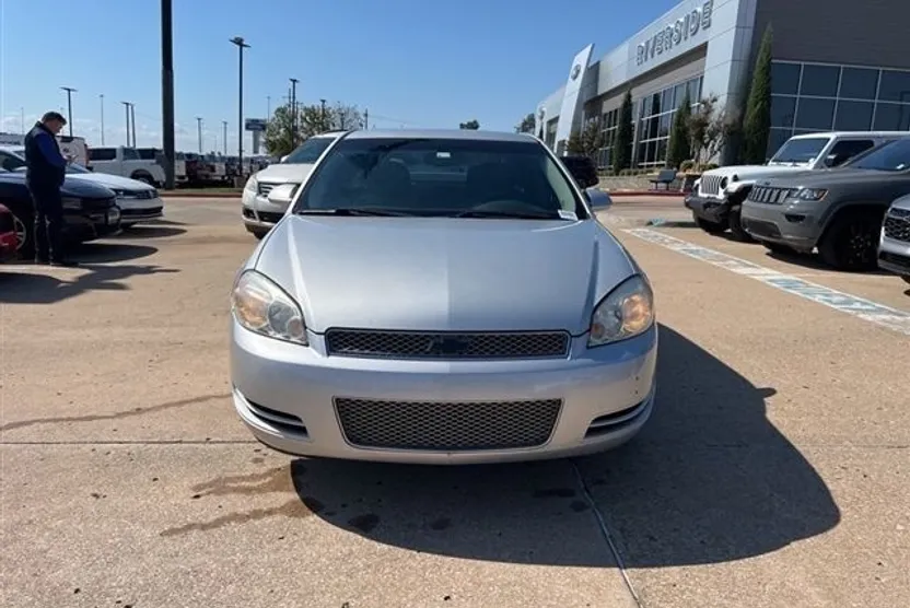 2012 Chevrolet Impala photo 1