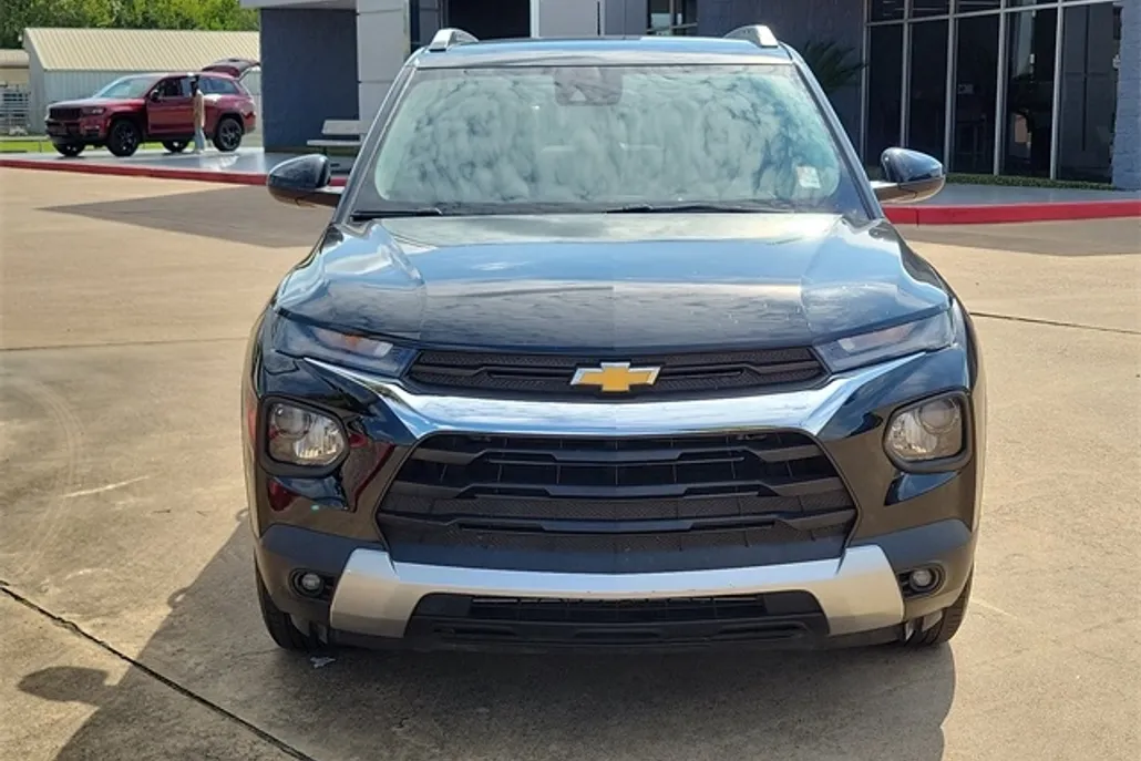2023 Chevrolet Trailblazer LT photo 1