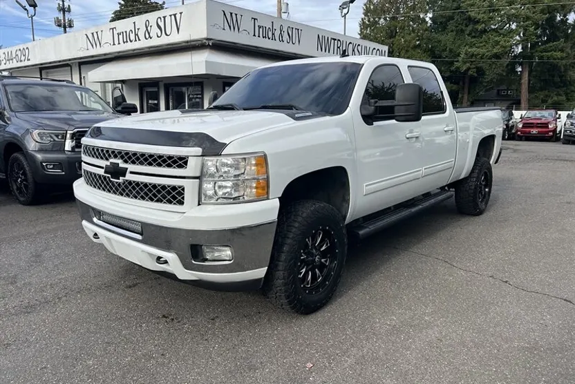 2014 Chevrolet Silverado 3500HD LTZ photo 1