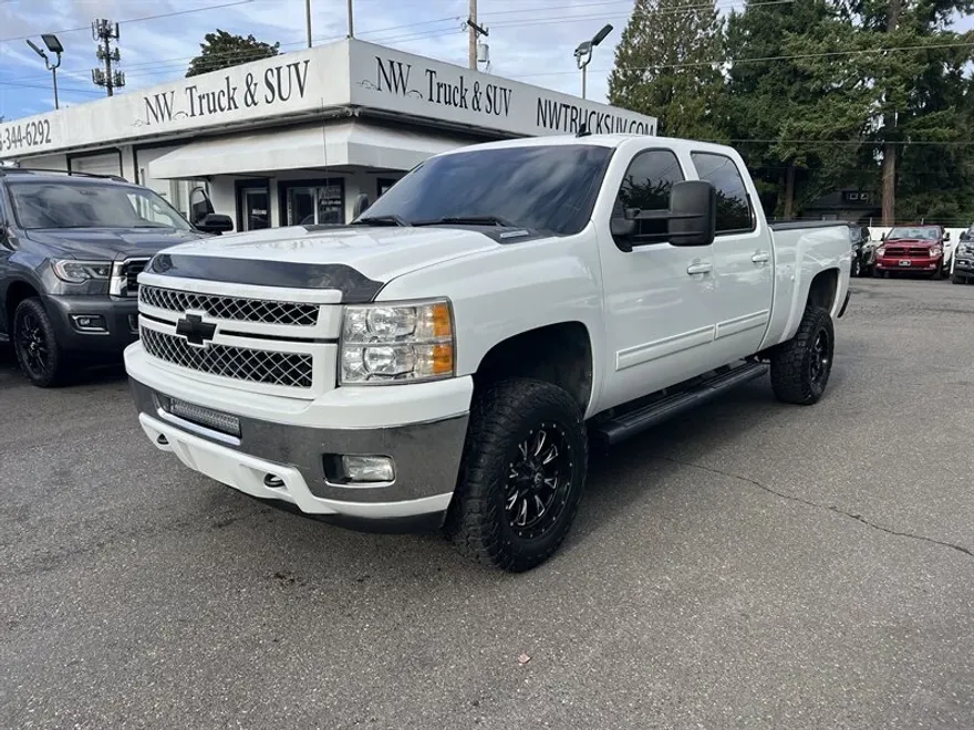 2014 Chevrolet Silverado 3500HD LTZ photo 1
