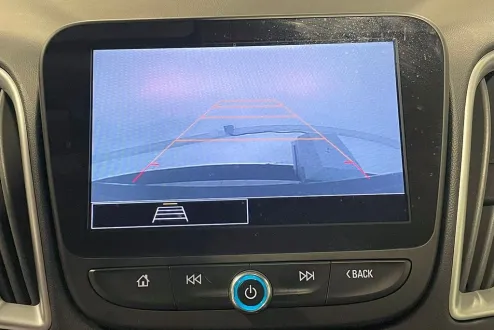 2022 Chevrolet Malibu LS photo 2