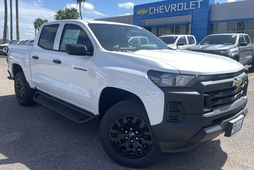 2026 Chevrolet Colorado Work Truck photo 1