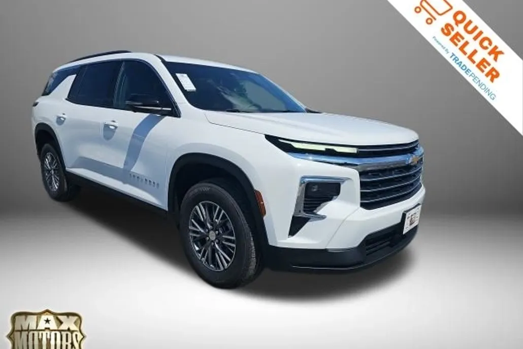2025 Chevrolet Traverse photo 1
