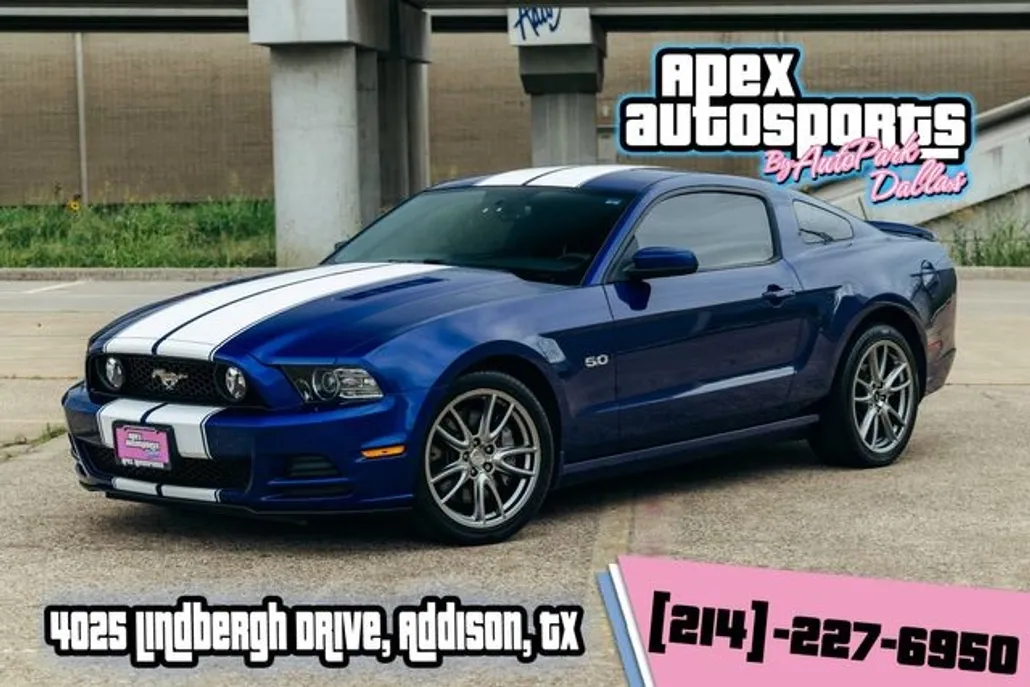 2013 Ford Mustang GT Premium photo 1