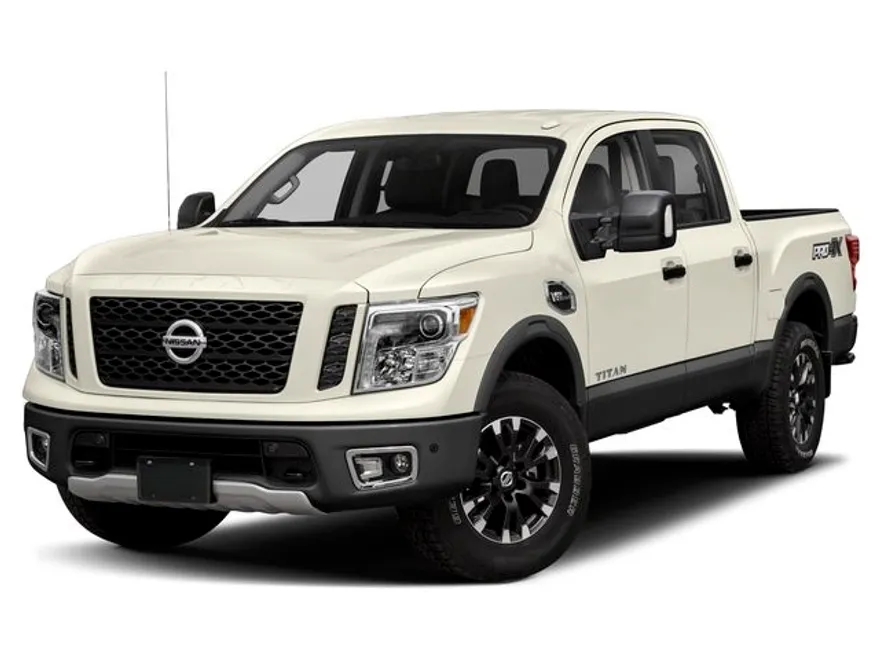 2019 Nissan Titan Crew Cab PRO-4X photo 1