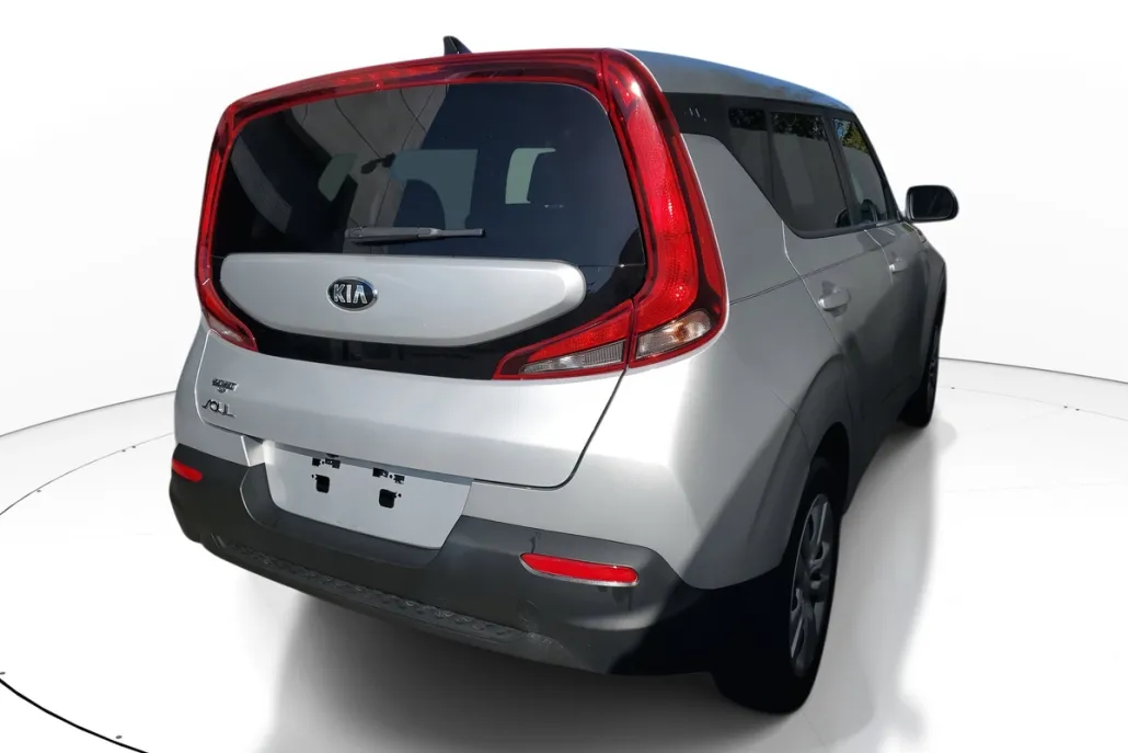 2021 Kia Soul LX photo 1