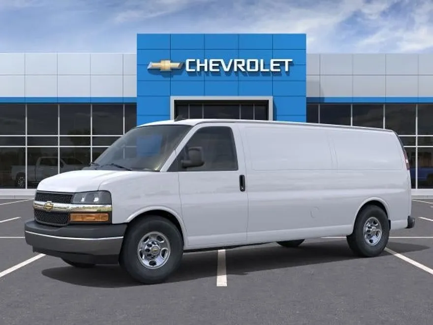 2025 Chevrolet Express Cargo 3500 Base photo 1