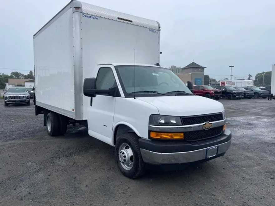 2025 Chevrolet Express 3500 Cutaway Work Van photo 1