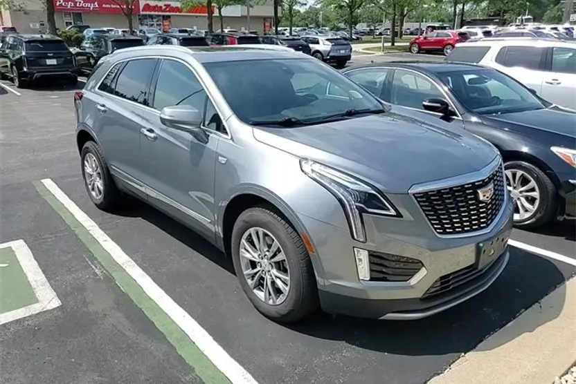 2022 Cadillac XT5 Premium Luxury photo 1