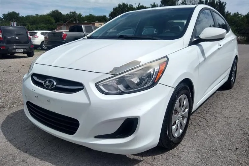 2016 Hyundai Accent GS GLS photo 1