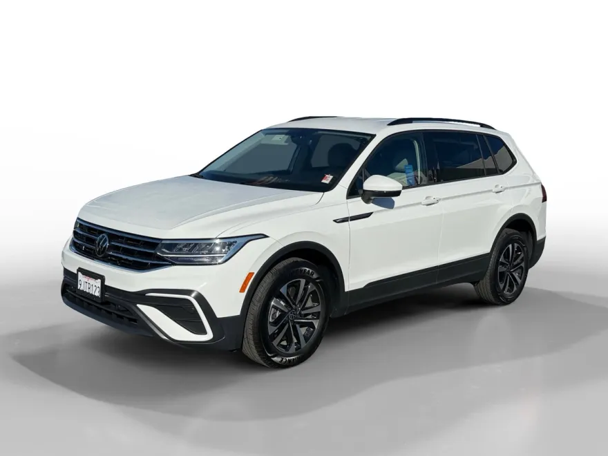 2023 Volkswagen Tiguan S photo 1