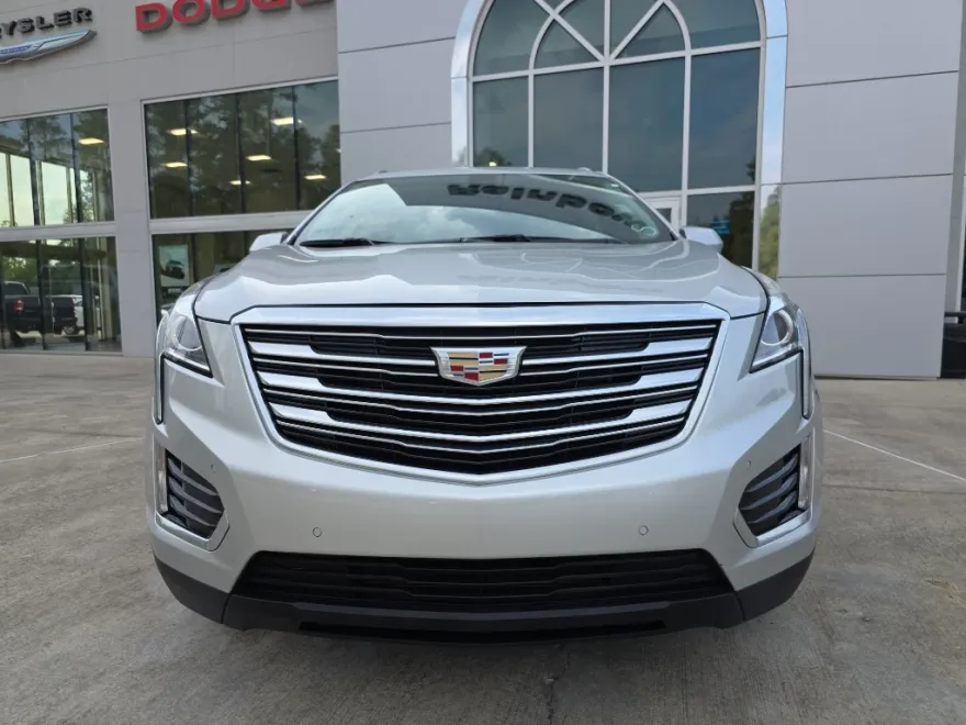 2018 Cadillac XT5 Luxury photo 1
