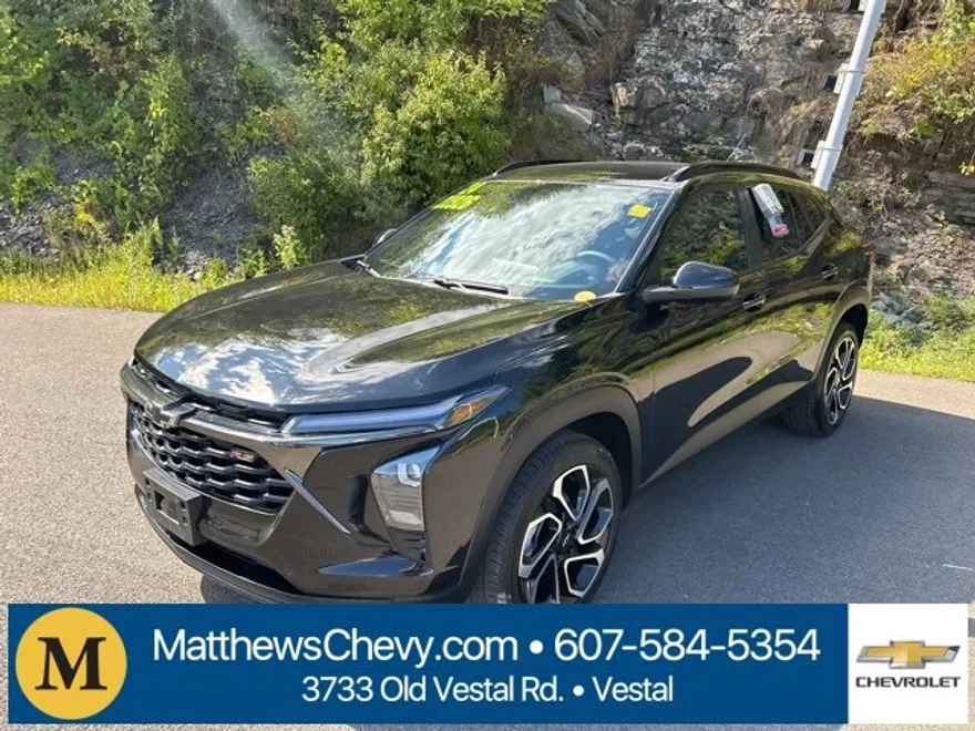 2024 Chevrolet Trax photo 1