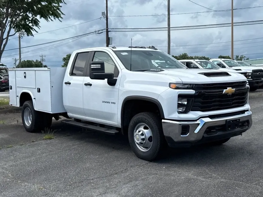 2024 Chevrolet Silverado 3500HD Work Truck photo 1